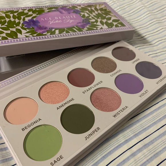 New! Ace Beaute Violet Sage Eyeshadow Palette - Picture 3 of 4